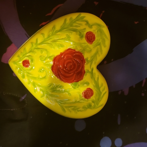 A heart . - Picture 2 of 3